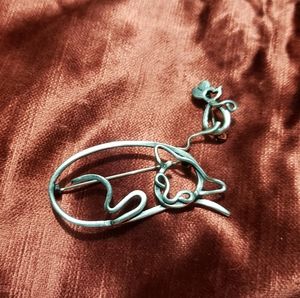 Vintage Sterling Silver Cat and Mouse Set of 2 pins. Marked.